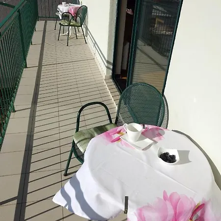 Jurica شقة ماكارسكا